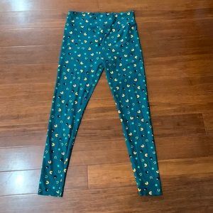 PATTERNED ST PATRICKS DAY OS LULAROE LEGGINGS